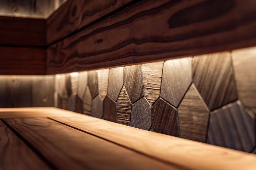 A calm moment during a Red Light Sauna Wraps visit